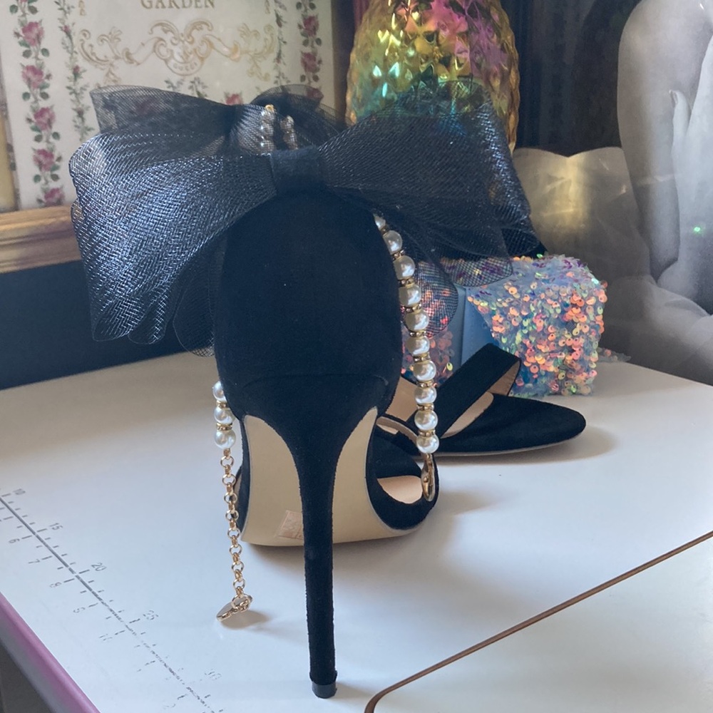 size 41 (size 9) black strap heels diamond and pearl ankle straps bows at back - Picture 4 of 15